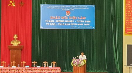 Trung tâm hướng nghiệp, dạy nghề và GTVLTN Thanh Hóa: tổ chức “ Ngày hội việc làm”, Tư vấn hướng nghiệp - tuyển sinh và GTVL - XKLĐ cho ĐVTN năm 2020 tại huyện Mường Lát
