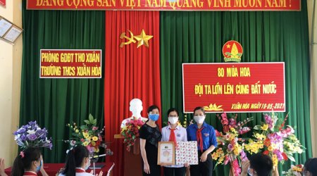 Thọ Xuân: Hội đồng Đội huyện Thọ Xuân tuyên dương 80 gương thiếu nhi, giáo viên TPT Đội tiêu biểu nhân dịp kỷ niệm 80 năm ngày thành lập Đội TNTP Hồ Chí Minh (15/5/1941 - 15/5/2021)