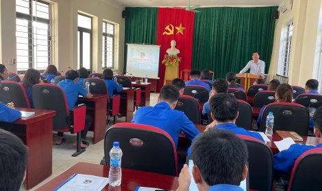  Trung tâm hướng nghiệp, dạy nghề và GTVLTN Thanh Hóa nâng cao năng lực truyền thông về nhận thức của thanh niên; xã hội về học nghề cho đội ngũ cán bộ đoàn chủ chốt huyện Thạch Thành