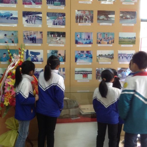 Khu tưởng niệm Bác Hồ.jpg