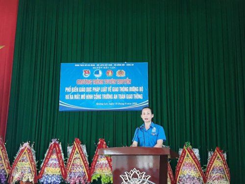 1. ĐC Lê Thu Hương-0PBT huyện đoàn - khai mạc Chương trình tại xã Quang Lộc.jpg