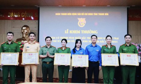 KHEN THƯỞNG CÁ NHÂN CÓ THÀNH TÍCH XUẤT SẮC TRONG THAM GIA HỘI TRẠI “TUỔI TRẺ VÌ AN NINH TỔ QUỐC” KHU VỰC PHÍA BẮC 