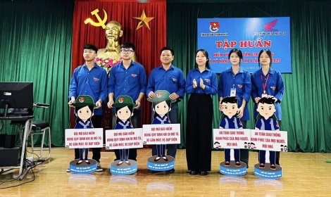  HỘI NGHỊ TẬP HUẤN KIẾN THỨC AN TOÀN GIAO THÔNG, CÁC KỸ NĂNG LÁI XE AN TOÀN CHO ĐOÀN VIÊN, THANH NIÊN NĂM 2025