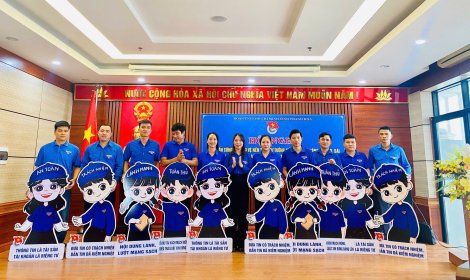 TẬP HUẤN CÔNG TÁC BẢO VỆ NỀN TẢNG TƯ TƯỞNG CỦA ĐẢNG; KỸ NĂNG VIẾT TIN, BÀI ĐẤU TRANH PHẢN BÁC CÁC QUAN ĐIỂM SAI TRÁI, THÙ ĐỊCH TRÊN KHÔNG GIAN MẠNG
