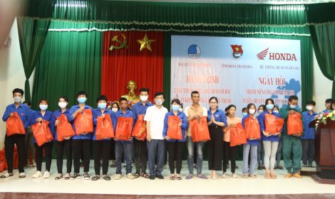Thanh Hoá: Tổ chức Hành trình Thầy thuốc trẻ làm theo lời Bác và Ngày hội Thanh niên công nhân năm 2022