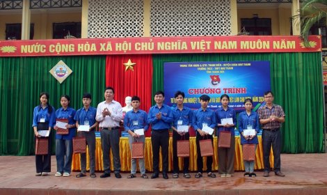 Như Thanh:  900 học sinh Thanh Hóa tham gia chương trình tư vấn hướng nghiệp