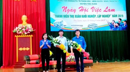 Trung tâm hướng nghiệp, DN & GTVLTNTH phối hợp tổ chức “ Ngày hội việc làm, thanh niên Thọ Xuân khởi nghiệp, lập nghiệp năm 2019”