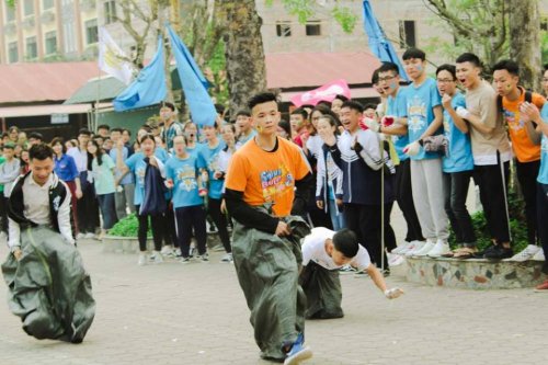 nhay bao bo.jpg