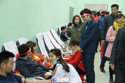 hiến m&aacute;u3.jpg