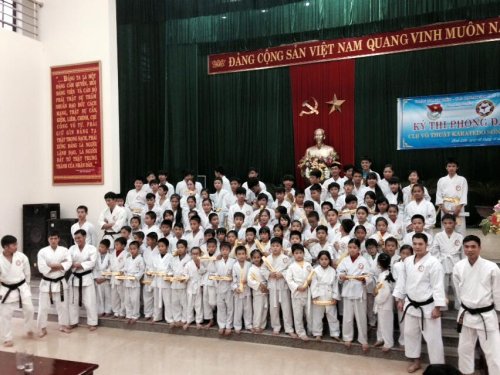 lớp học v&otilde;.jpg