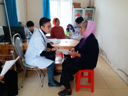 cap phat thuoc 2.jpg