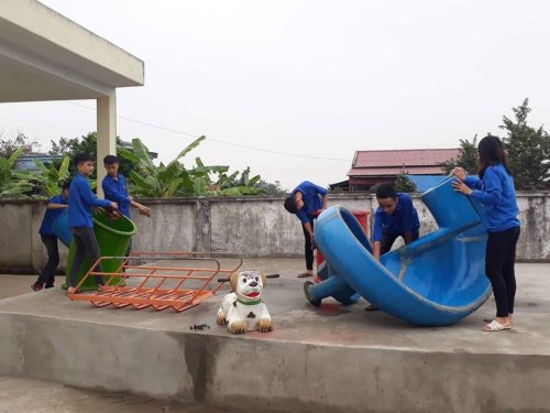 sửa chữa khu vui chơi.jpg