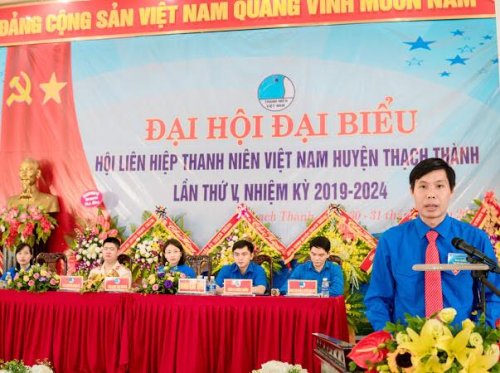 Đồng chí Nguyễn Hữu Tuất - Phó Bí thư Tỉnh đoàn phát biểu chỉ đạo tại Đại hội.jpg