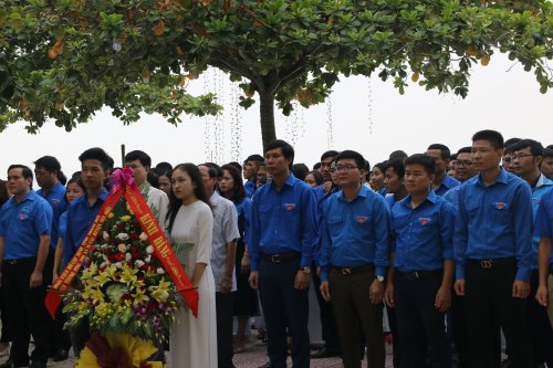 ảnh 1. D&acirc;ng Hoa.JPG