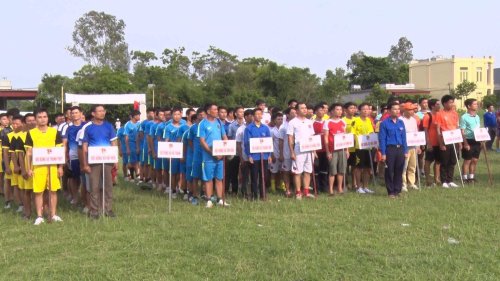 H&igrave;nh ảnh khai mạc giải b&oacute;ng đ&aacute;.jpg