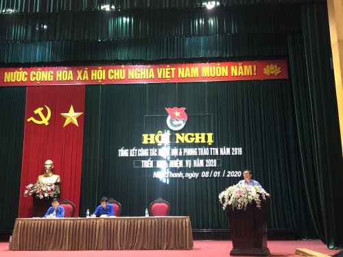 Đồng ch&iacute; Qu&aacute;ch Văn Tuấn - Ph&oacute; B&iacute; thư Thường trực Huyện ủy ph&aacute;t biểu chỉ đạo Hội nghị.jpg