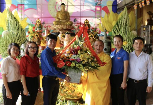 đại đức th&iacute;ch t&acirc;m hiện ủy vi&ecirc;n ban thư k&yacute; hội LHTN tỉnh.jpeg