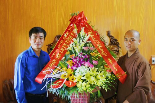 địa đức th&iacute;ch nguy&ecirc;n từ trụ tr&igrave; ch&ugrave;a vạn linh.jpg