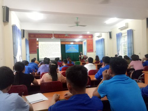 lớp nghị quyết.jpg