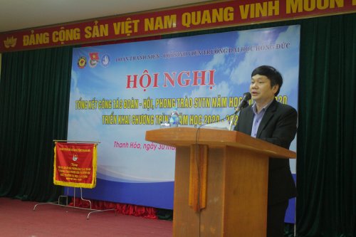 3. Đồng ch&iacute; Ho&agrave;ng Nam - B&iacute; thư Đảng ủy, Ph&oacute; hiệu trưởng nh&agrave; trường ph&aacute;t biểu chỉ đạo.JPG