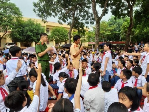 thạch th&agrave;nh 2.jpg