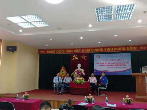 Doanh nghiệp trẻ.jpg