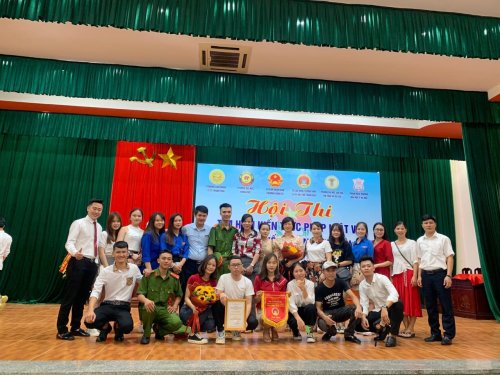 đại học hồng đức.jpg