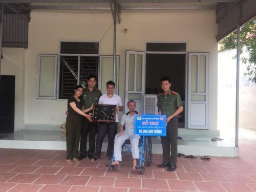 Hỗ trợ x&acirc;y nh&agrave; cat .jpg