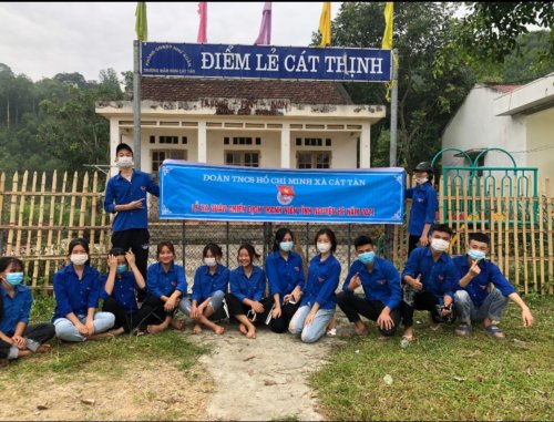 Buổi ra qu&acirc;n của Đo&agrave;n x&atilde; C&aacute;t T&acirc;n.jpg