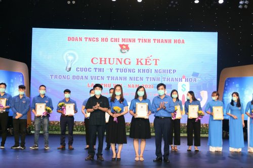 z2592289870373_d36dcfee315d54b73fe0537ad8e64efc.jpg