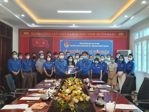 lễ chuyển giao v&agrave; tiếp nhận tổ chức cơ sở đo&agrave;n v&agrave; đo&agrave;n vi&ecirc;n.jpg