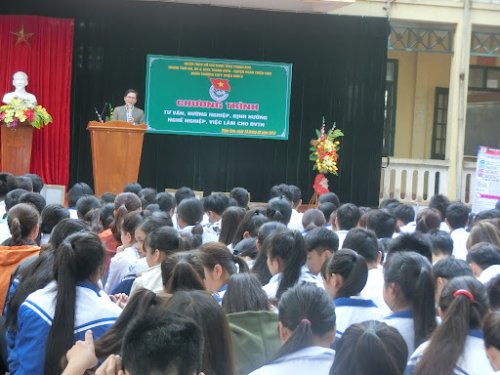 26. Chuy&ecirc;n lam sơn.jpg