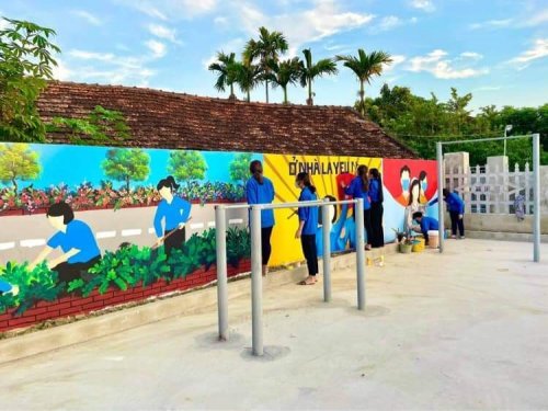ĐVTN huyện Đ&ocirc;ng Sơn đảm nhận c&ocirc;ng tr&igrave;nh Đường tranh thanh ni&ecirc;n, chỉnh trang vườn hộ.jpg