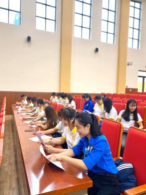 Hồng đức.jpg