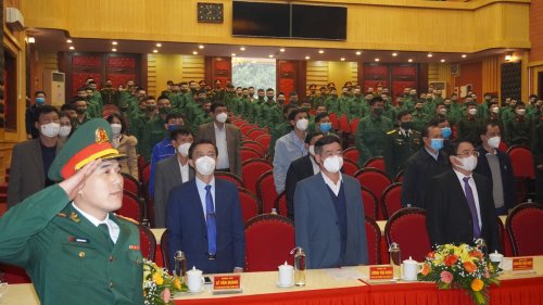 Ch&agrave;o cờ.jpg