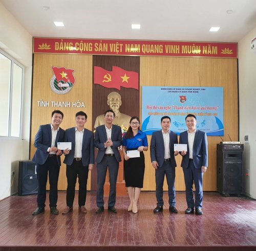 z3354829946566_7dac6d875c9e43941844b960103577d4.jpg