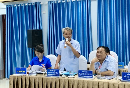 Ảnh 2 Nguy&ecirc;n c&aacute;n bộ đo&agrave;n chủ chốt Tỉnh đo&agrave;n qua c&aacute;c thời kỳ g&oacute;p &yacute; v&agrave;o Dự thảo B&aacute;o c&aacute;o.jpg