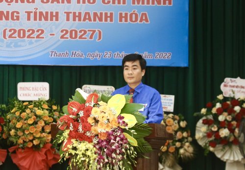 eb61fbdb8cd34f8d16c2.jpg