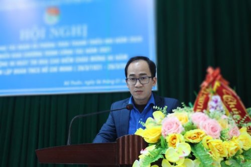b&aacute; thước 1.jpg