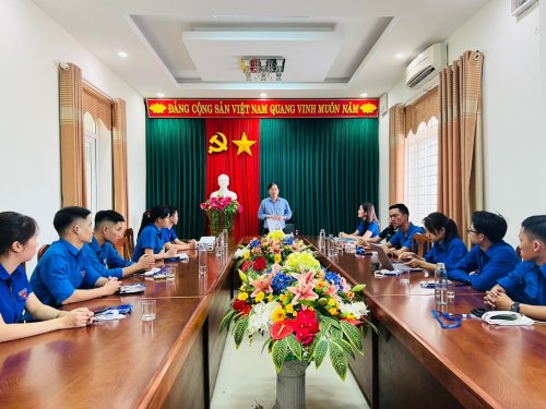 Trống.jpg
