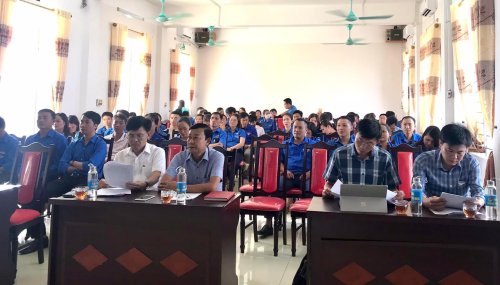 UBKT gs tại n&ocirc;ng cống.jpg