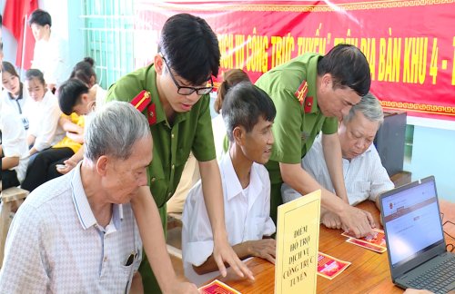 Ảnh Quan Ho&aacute;.jpg