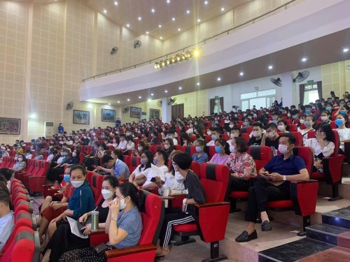 Trường ĐH VHTTDL tổ chức đối thoại 1.jpg