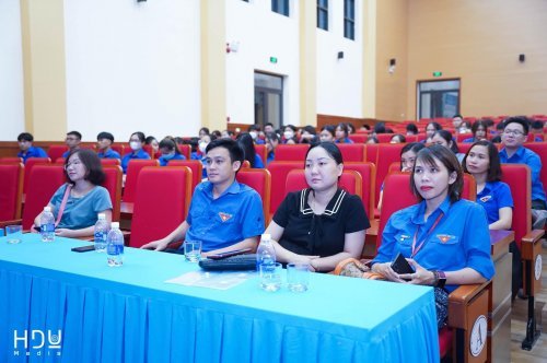 Dự bị.jpg