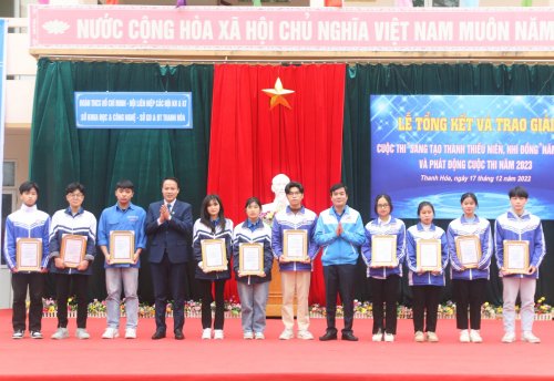 7b08fad6cc8014de4d91.jpg