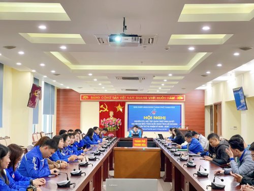 Th&agrave;nh phố.jpg