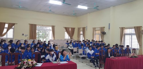 Đo&agrave;n trường THPT Lang Ch&aacute;nh đợt 2.jpg