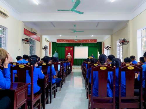 Tuy&ecirc;n truyền biển đảo huyện Đ&ocirc;ng Sơn.jpg