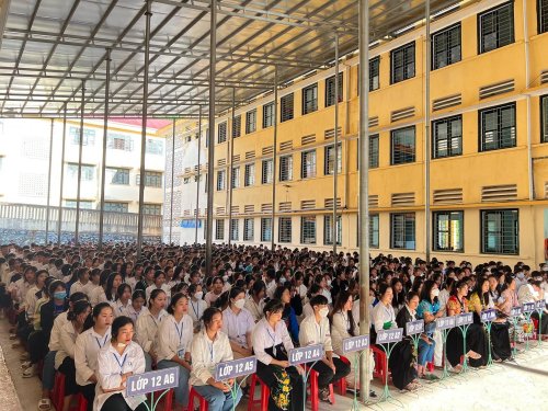 thpt quan sơn.jpg