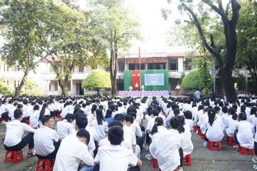 gdnn h&agrave; trung.jpg